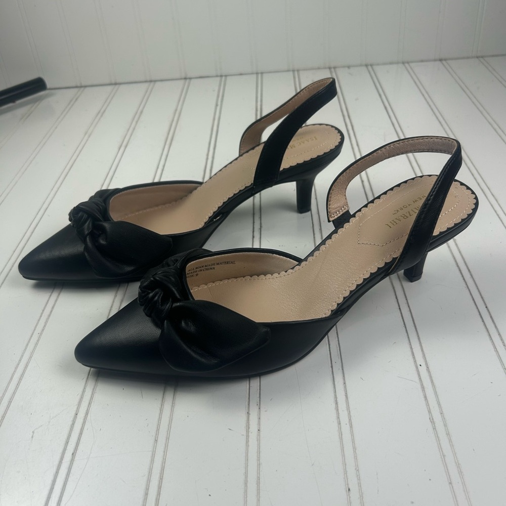 Isaac Mizrahi Black Slingback Bow Kitten Heels Pointed Toe Womenโs Size 9 - Picture 3 of 9